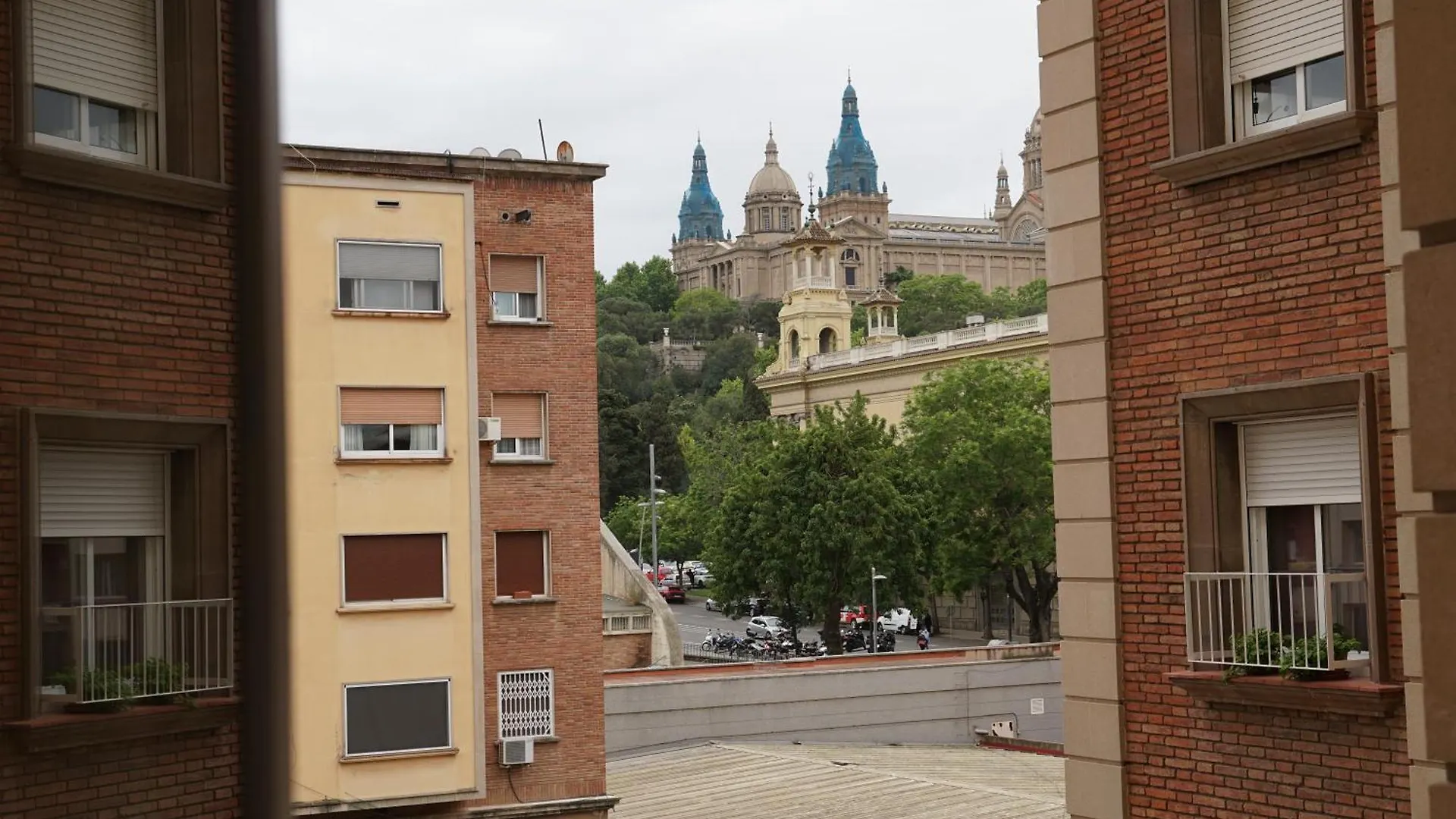 Rius33 - Apartamento Al Lado De Las Fuentes De Montjuic Barcelona Apartment